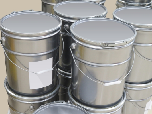 ペンキ缶の写真