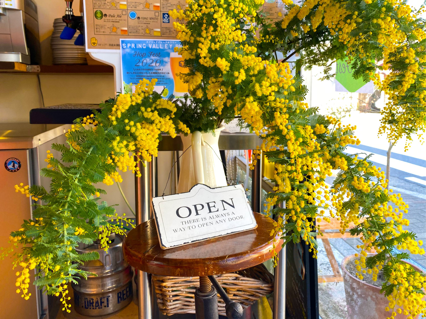 レストラン-おしゃれな看板-プレートサイン