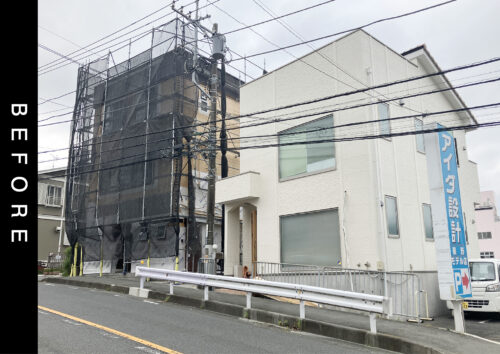 こちらは看板施工前の写真です